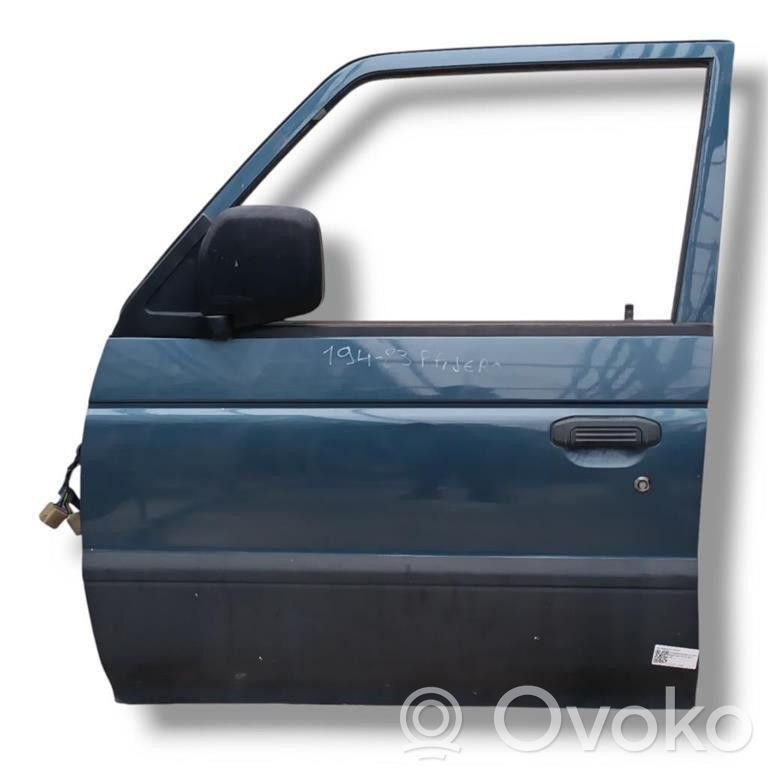 Mitsubishi Pajero Puerta delantera 