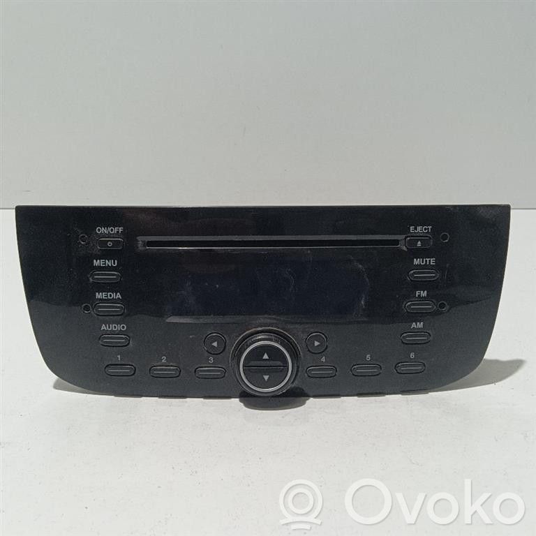 Fiat Punto Evo Panel / Radioodtwarzacz CD/DVD/GPS 