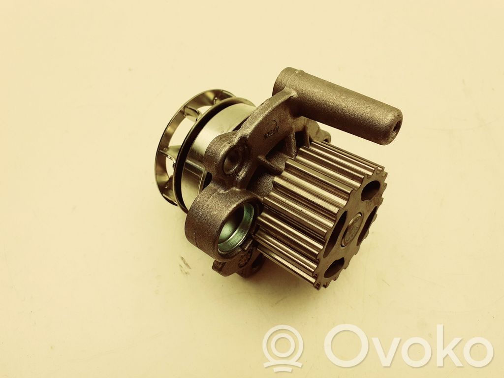 Pompa wody   P662,03L121011C,03L121011P,03L121011J,03L121011N,03L121011PX,03L121011Q