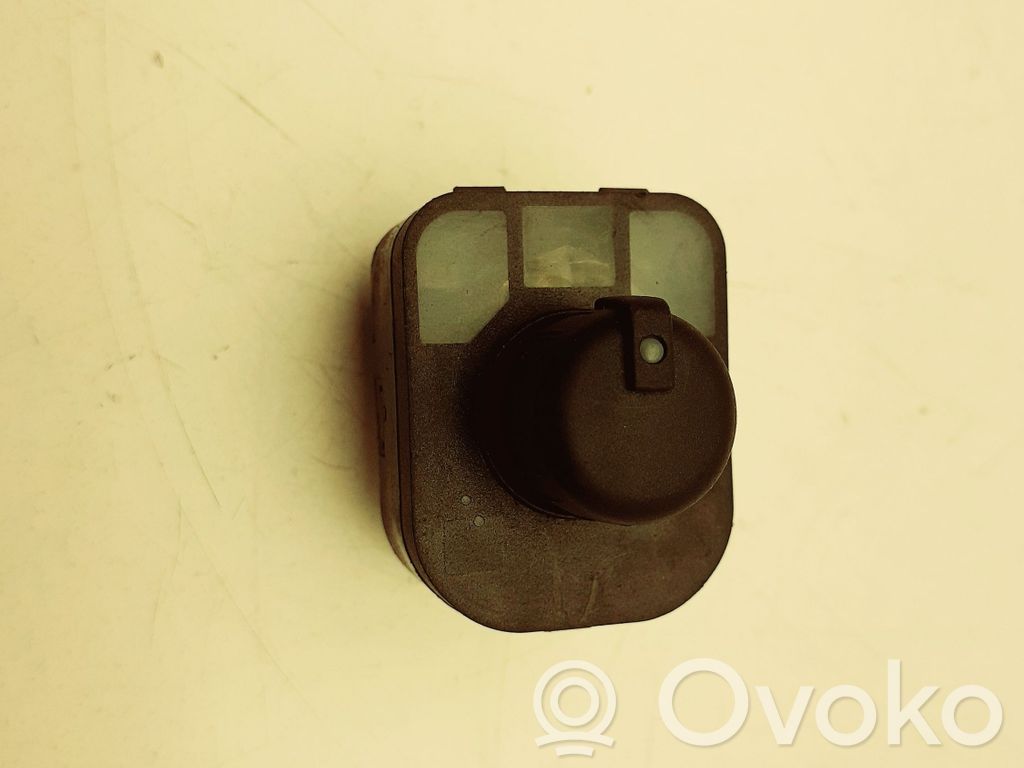 Audi Q3 8U Wing mirror switch 