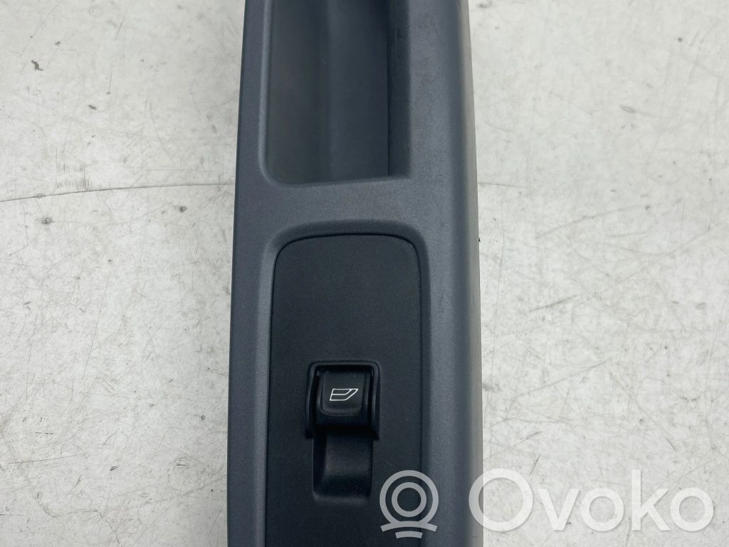 Volvo C30 Electric window control switch 