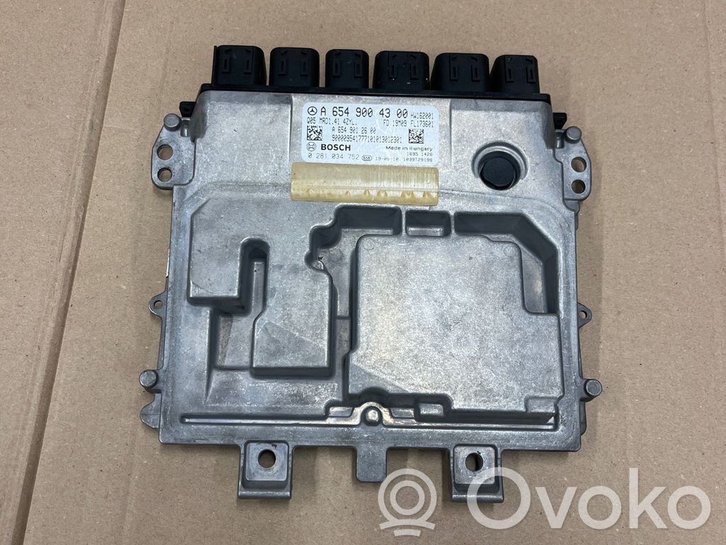 Mercedes-Benz C W205 Engine control unit/module 