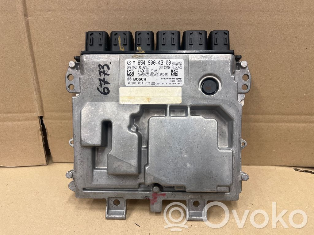 Mercedes-Benz C W205 Engine control unit/module 
