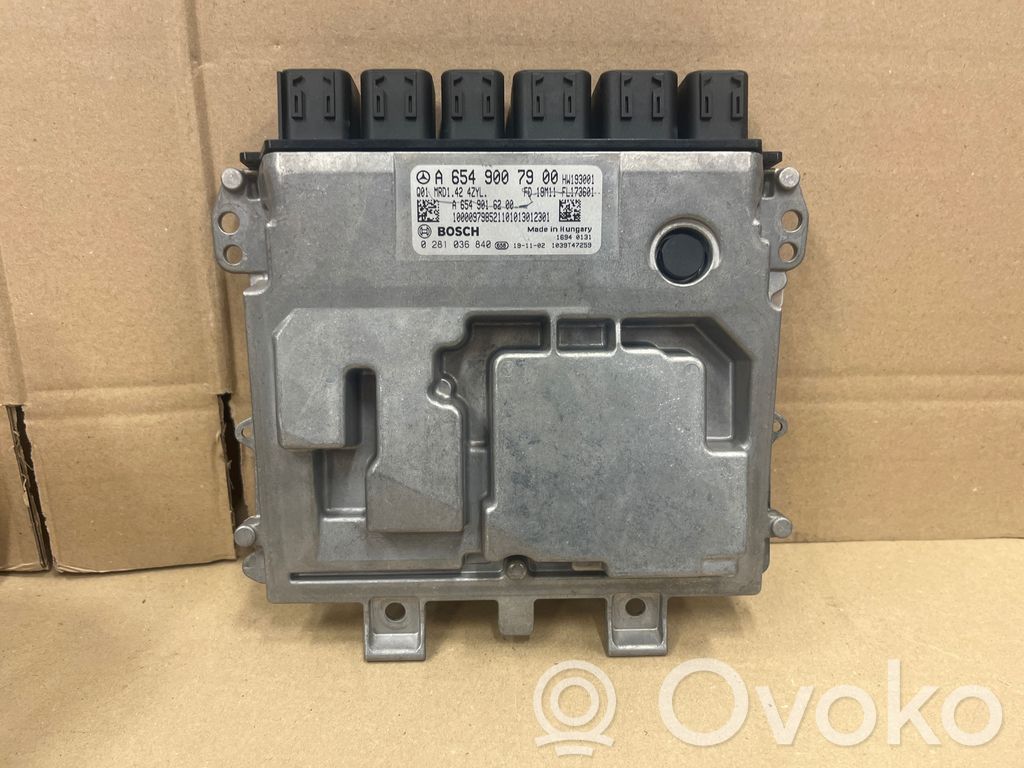Mercedes-Benz C W205 Engine control unit/module 