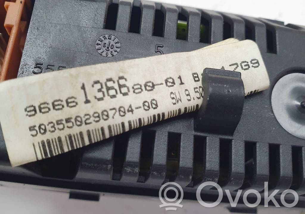 Peugeot 308 Monitori/näyttö/pieni näyttö 