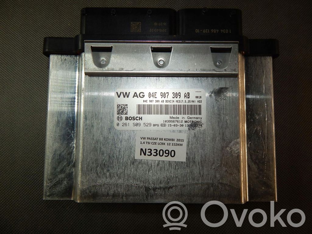 Volkswagen PASSAT B8 Engine control unit/module 