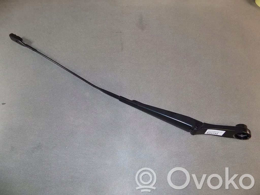 Audi A7 S7 4K8 Scheibenwischer 