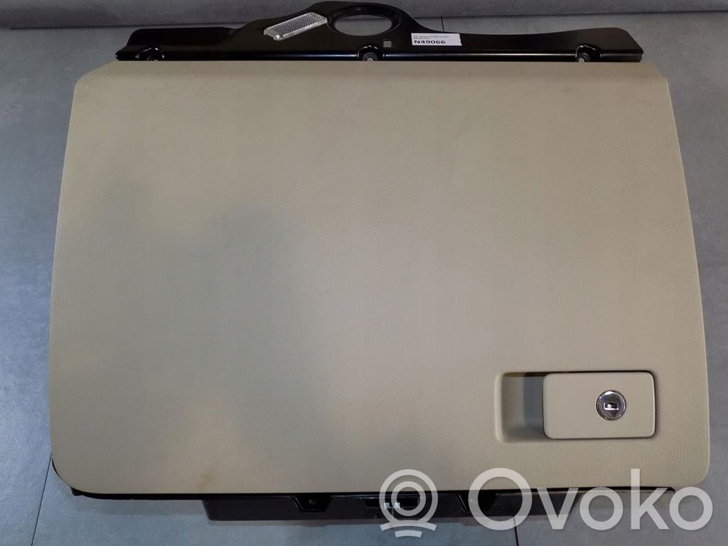 Volkswagen PASSAT B7 Handschuhfach komplett 