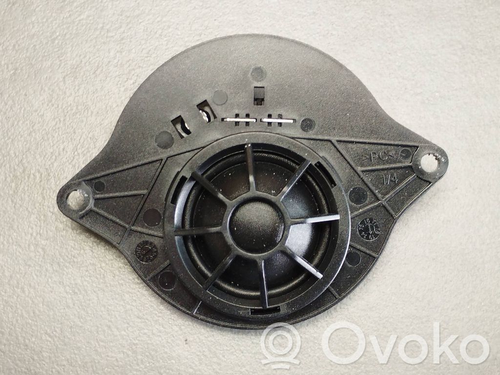 Audi A4 S4 B9 8W Altavoz del panel 