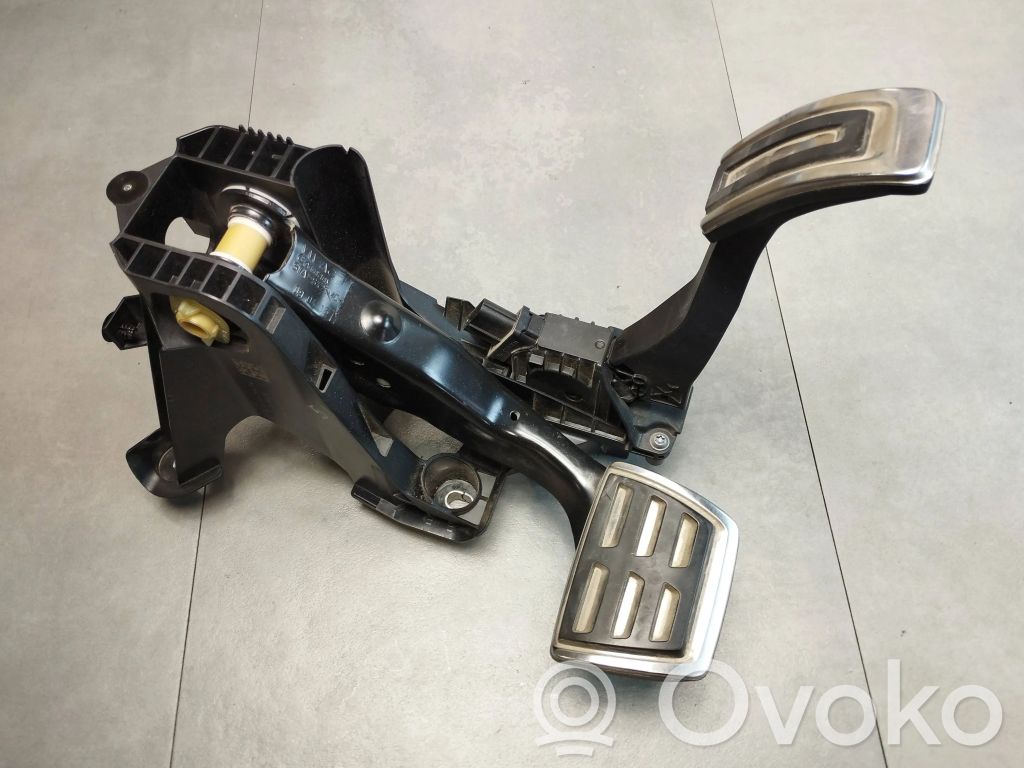 Volkswagen Golf VII Pedal de freno 