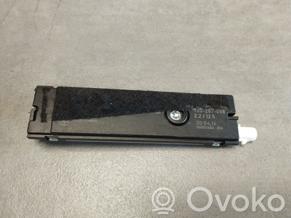 Mercedes-Benz S W222 Aerial antenna amplifier 