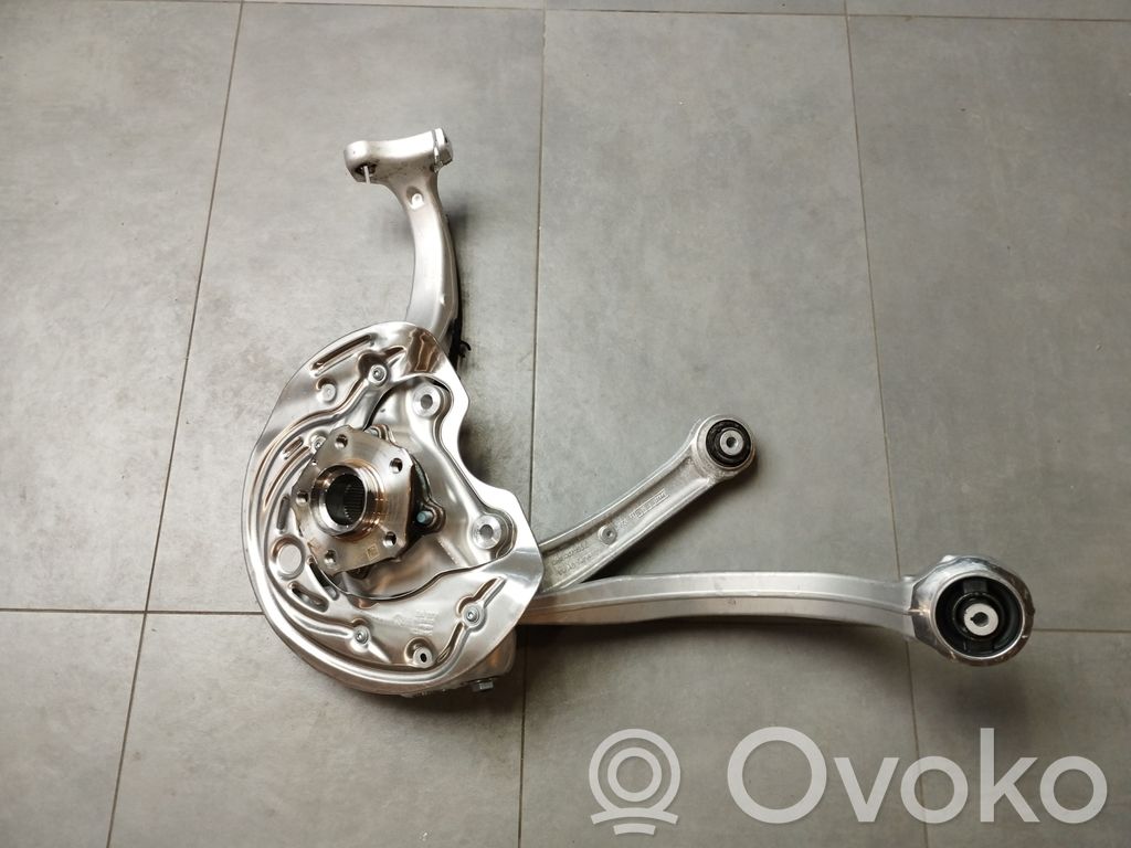 Audi A5 Achsschenkel vorne 