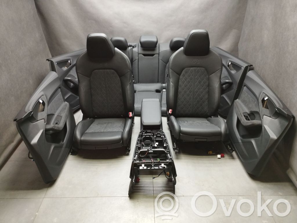 Audi A5 Sėdynių / durų apdailų komplektas 