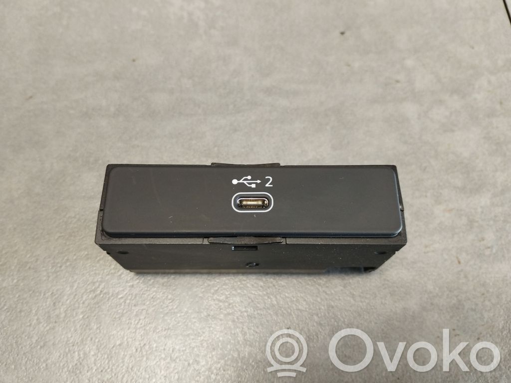 Audi A4 S4 B9 8W Enchufe conector USB 