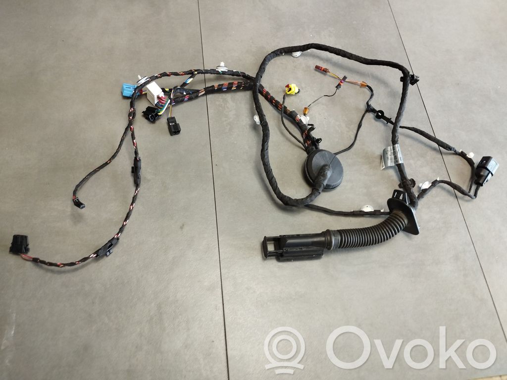 Audi A4 S4 B9 8W Wiązka przewodów drzwi przednich 