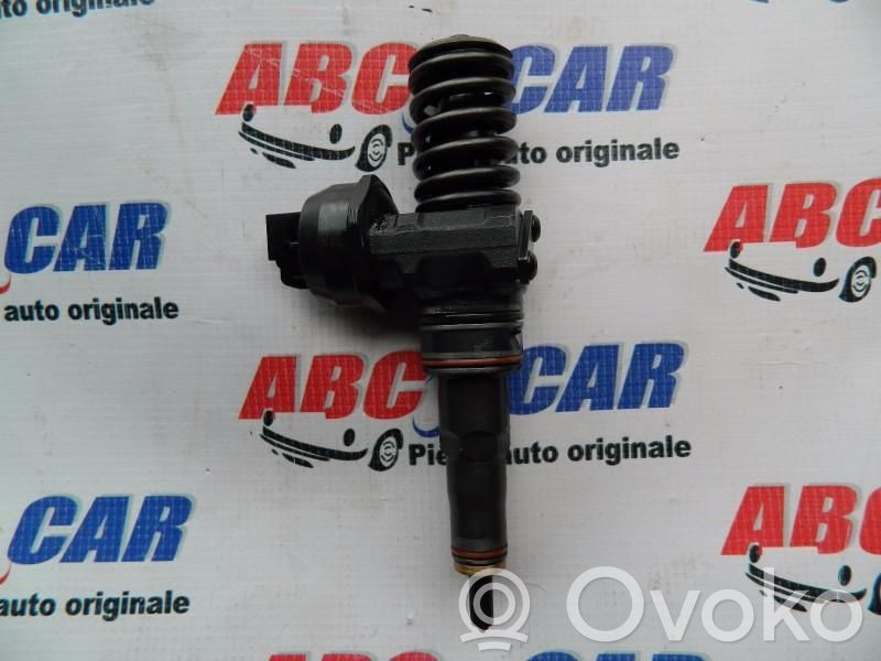 Inyector de combustible   038130073AQ