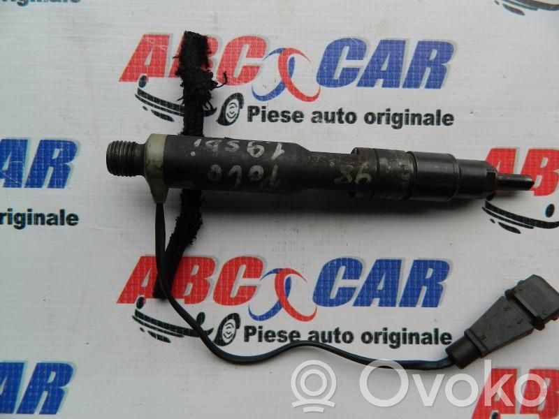 Inyector de combustible   028130201R