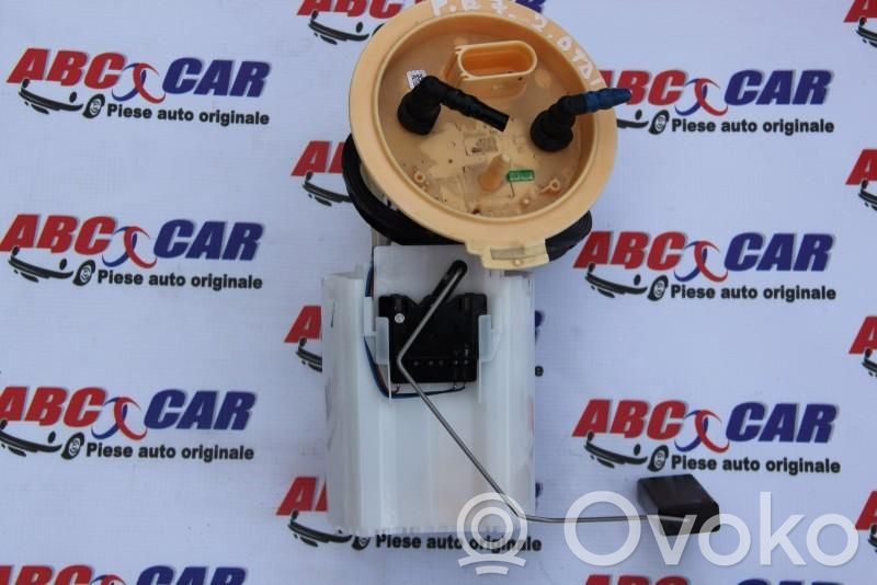 Volkswagen PASSAT CC Bomba interna de combustible 