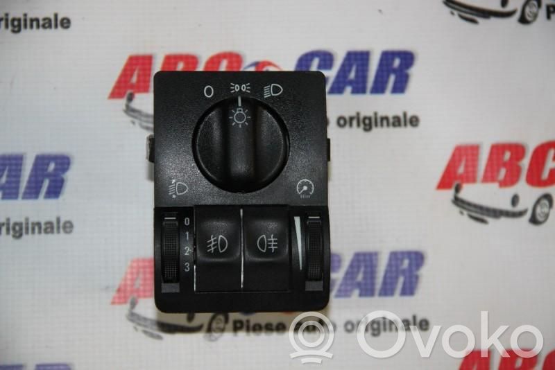 Opel Astra G Light switch 