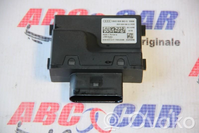 Sonstige Steuergeräte / Module   8W0906093G