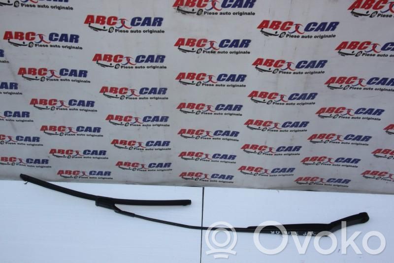 Mazda 3 II Front wiper blade arm 