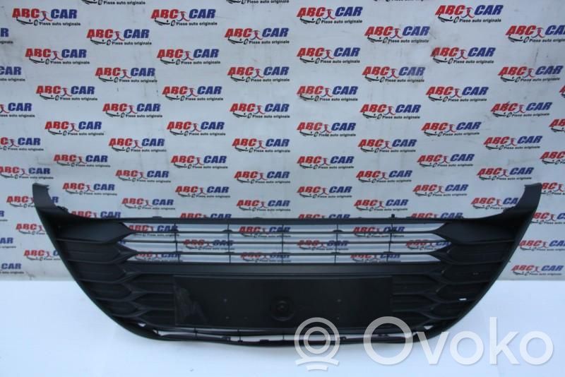 Toyota Yaris Atrapa chłodnicy / Grill 