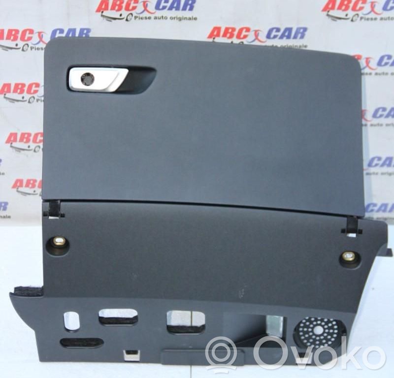 Glove box set   8S1857035