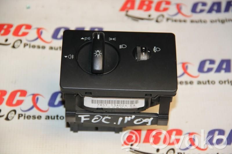 Interrupteur d’éclairage   AV6T13A024CC,7M5T13A024EA