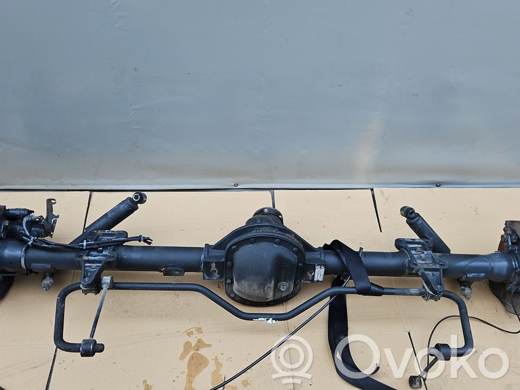 Iveco Daily 6th gen Belka osi tylnej z reduktorem 
