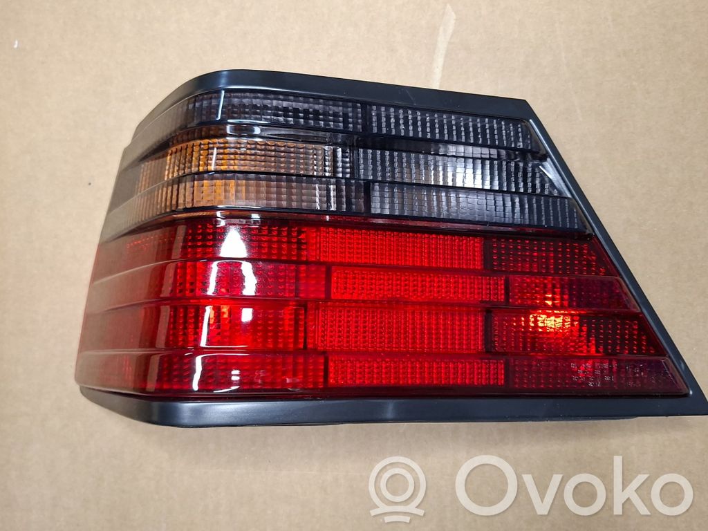 Mercedes-Benz E W124 Lampa tylna 
