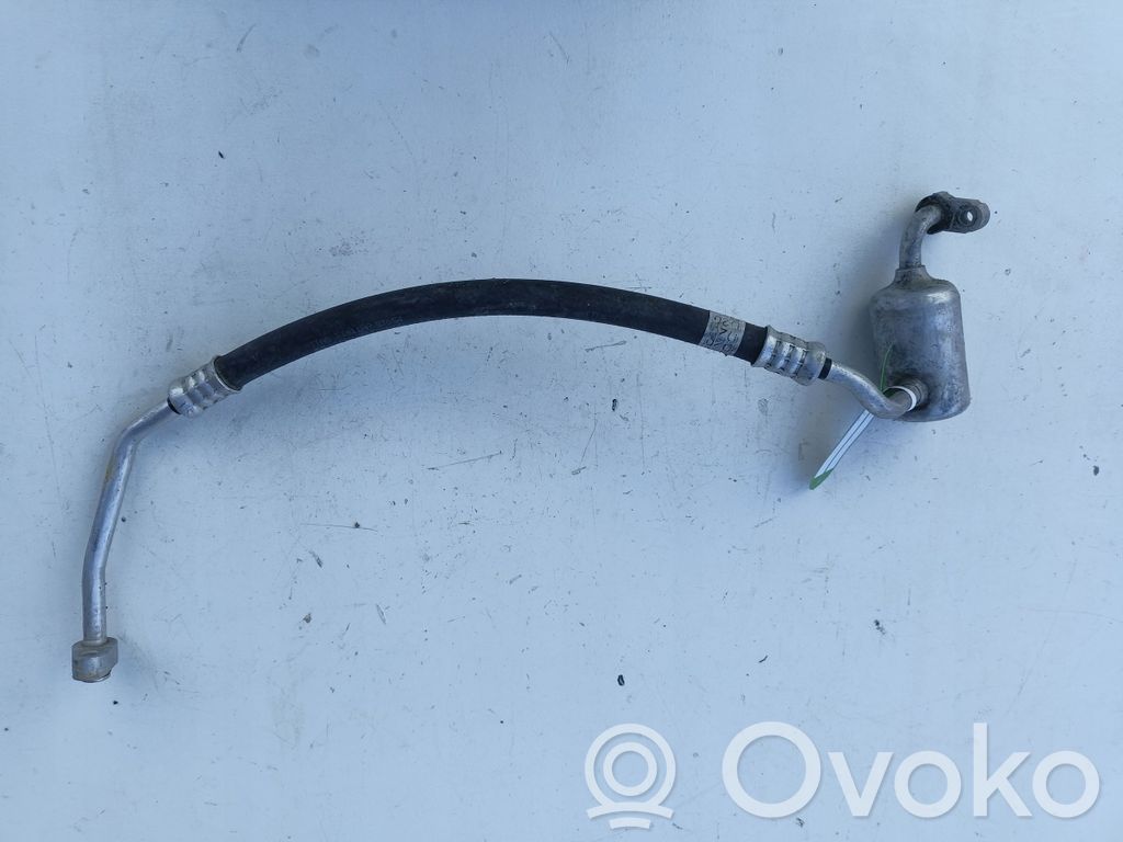 Toyota RAV 4 (XA40) Oro kondicionieriaus vamzdelis (-ai)/ žarna (-os) 