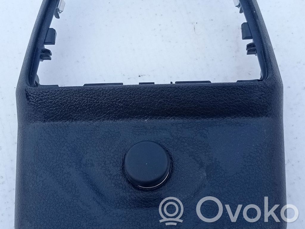 BMW 2 F46 Rear air vent grill 