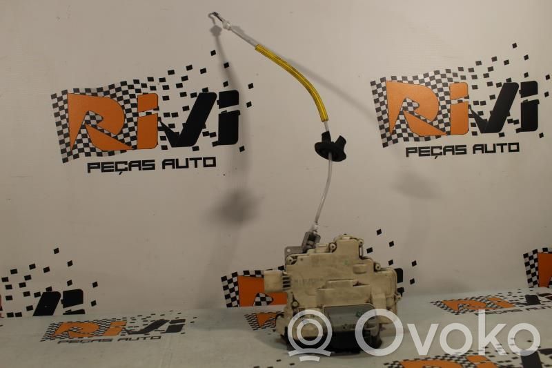 Audi A4 S4 B7 8E 8H Aizmugurē slēdzene 