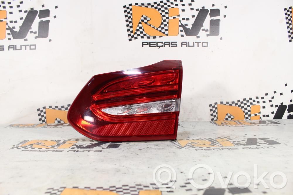 Mercedes-Benz C W205 Lampă spate în caroserie 