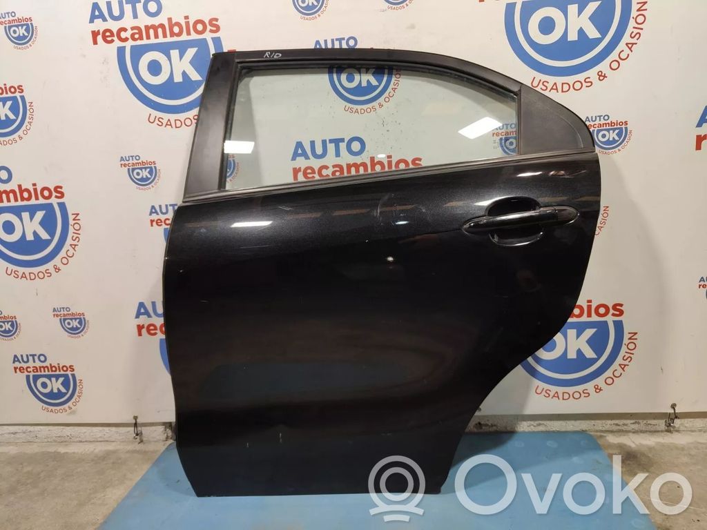 KIA Rio Puerta trasera 