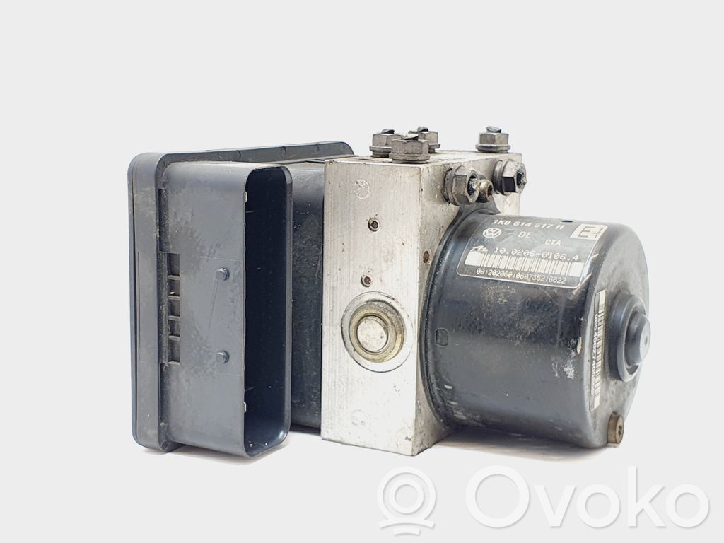 Volkswagen Golf IV ABS Pump 