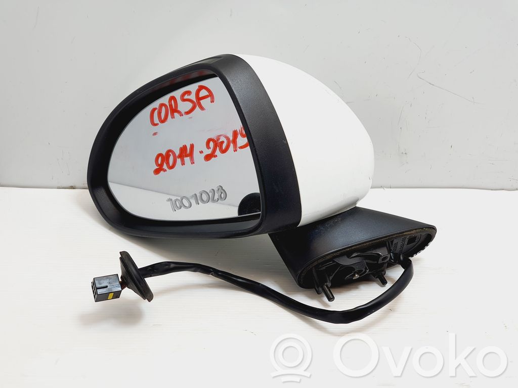 Opel Corsa D Front door electric wing mirror 