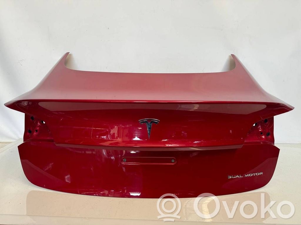 Tesla Model 3 Truck tailgate 