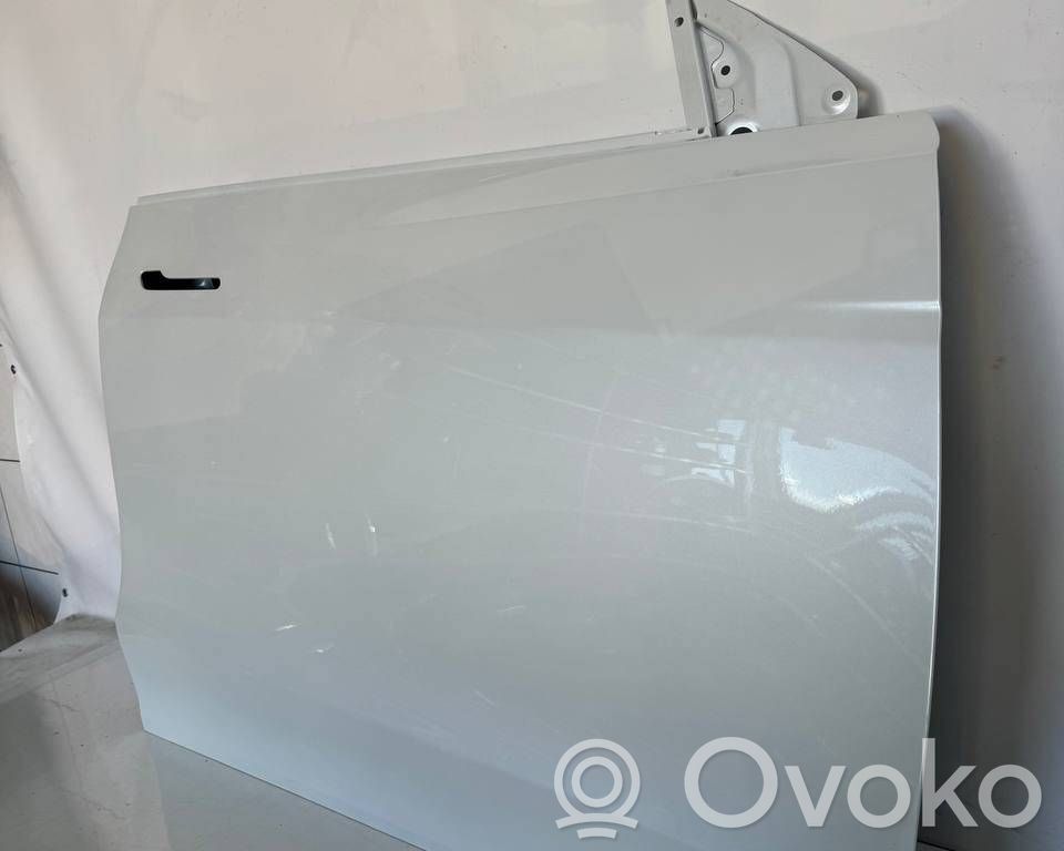 Tesla Model Y Juniper Durvis 