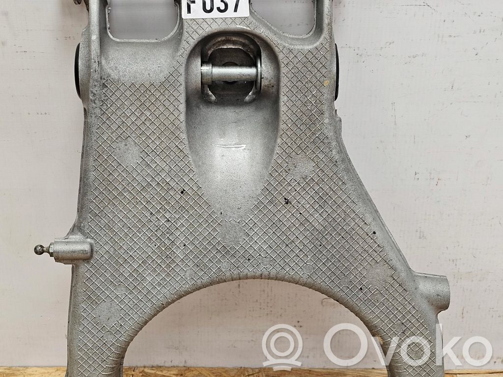 Ferrari California F149 Braț control spate 
