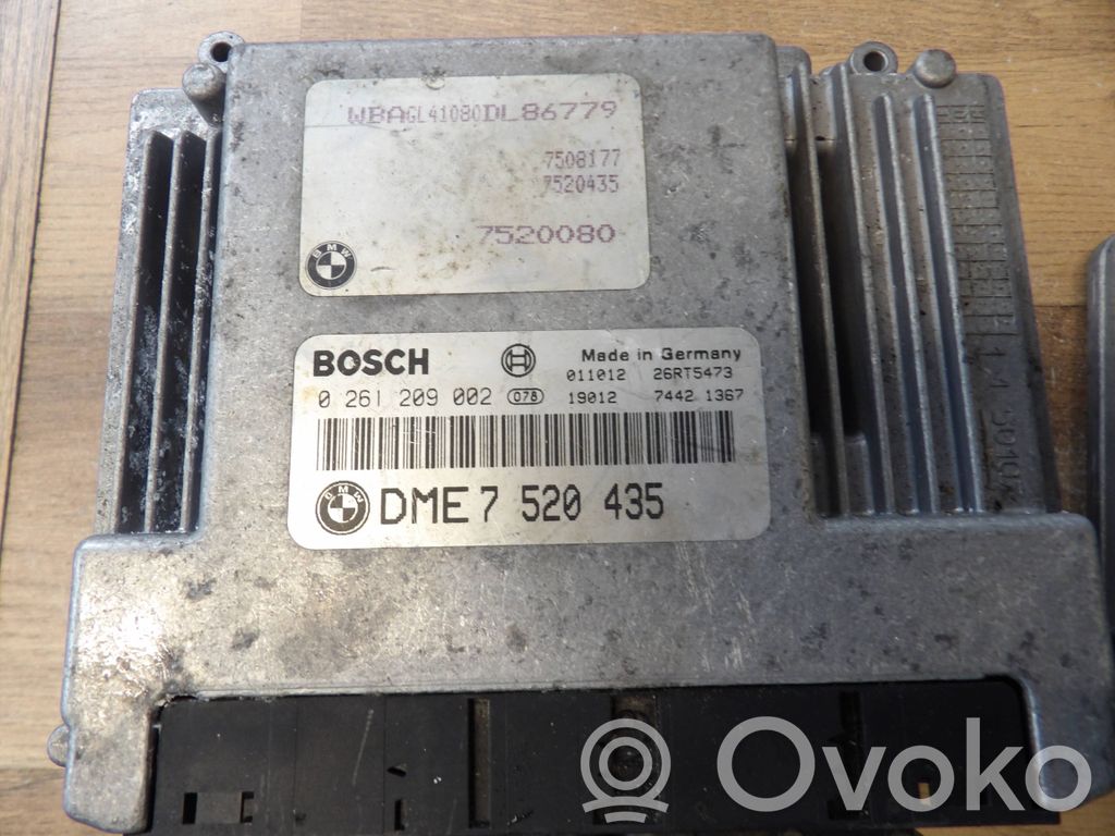 BMW 7 E65 E66 Variklio valdymo blokas 