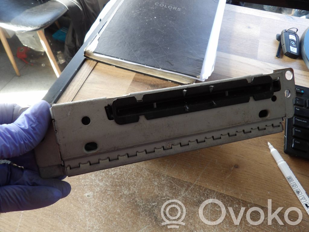 Panel / Radioodtwarzacz CD/DVD/GPS   9310461,VD1058D6026486,3264010
