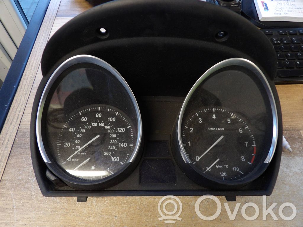 BMW Z4 E89 Nopeusmittari (mittaristo) 