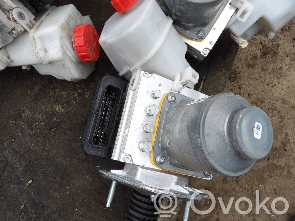 BMW X5 G05 ABS Pump 