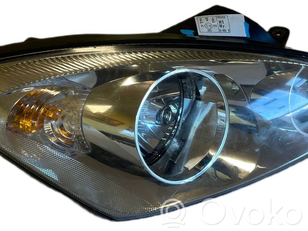 KIA Ceed Headlight/headlamp 