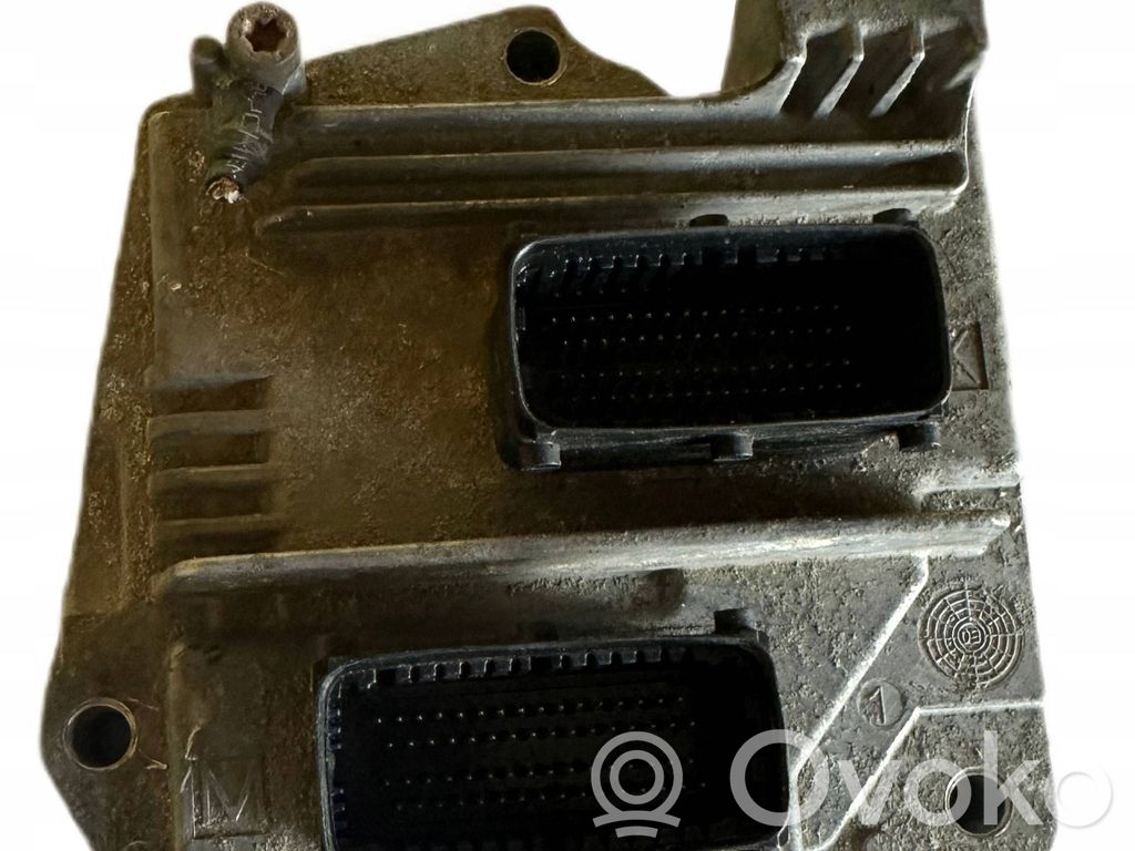 Opel Astra H Engine control unit/module 