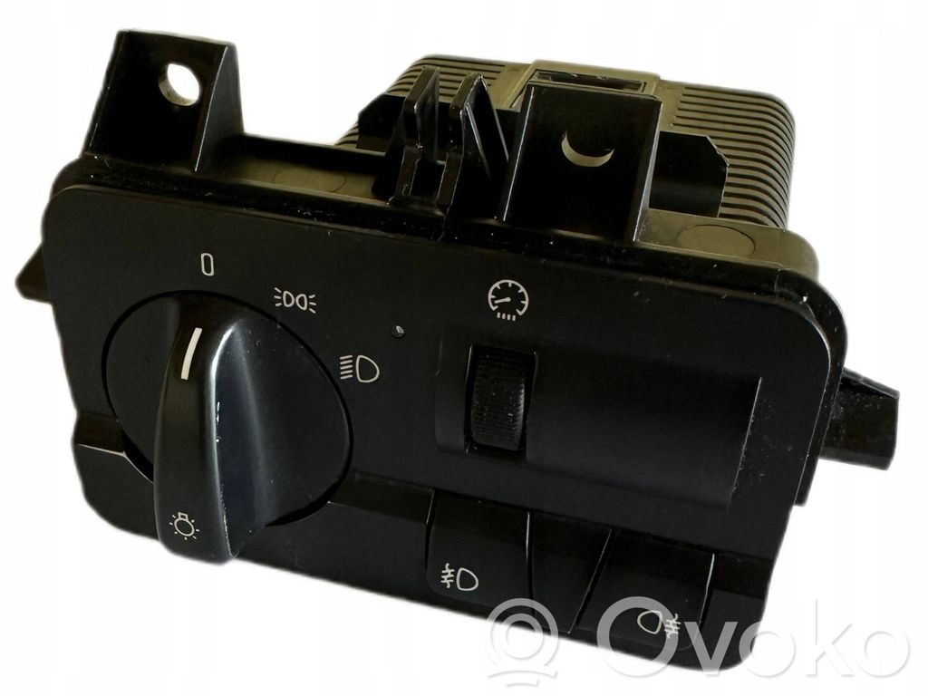 Lichtschalter   6901430