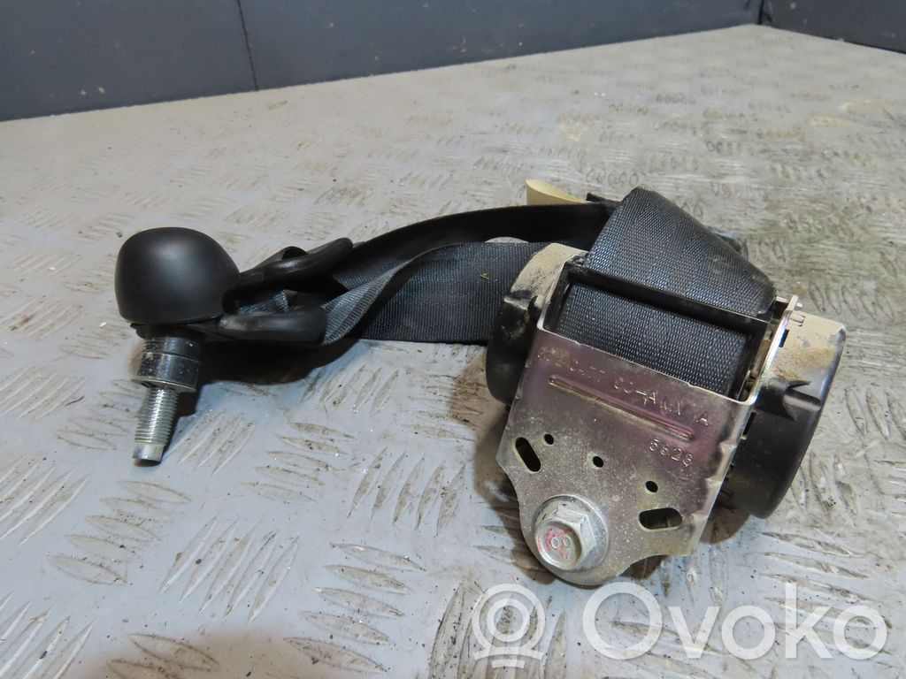 Isuzu D-Max Cinturón trasero 