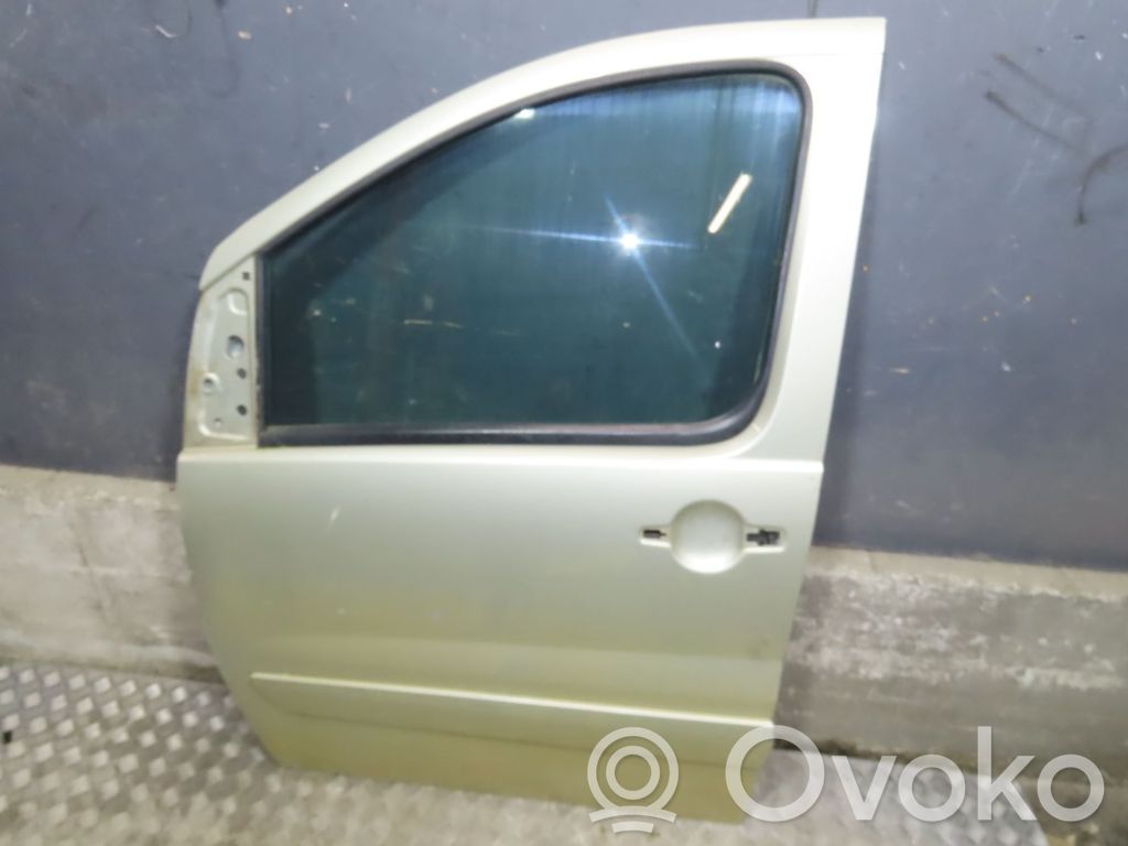 Durvis   9002X4