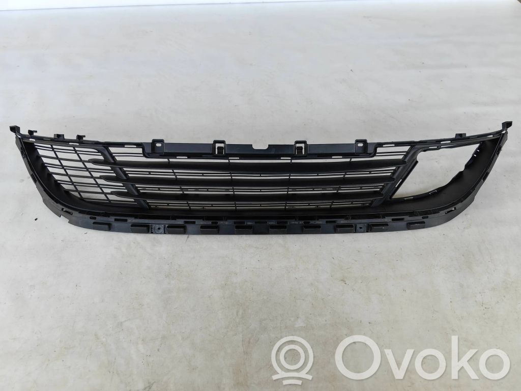 Peugeot 308 Kratka dolna zderzaka przedniego 